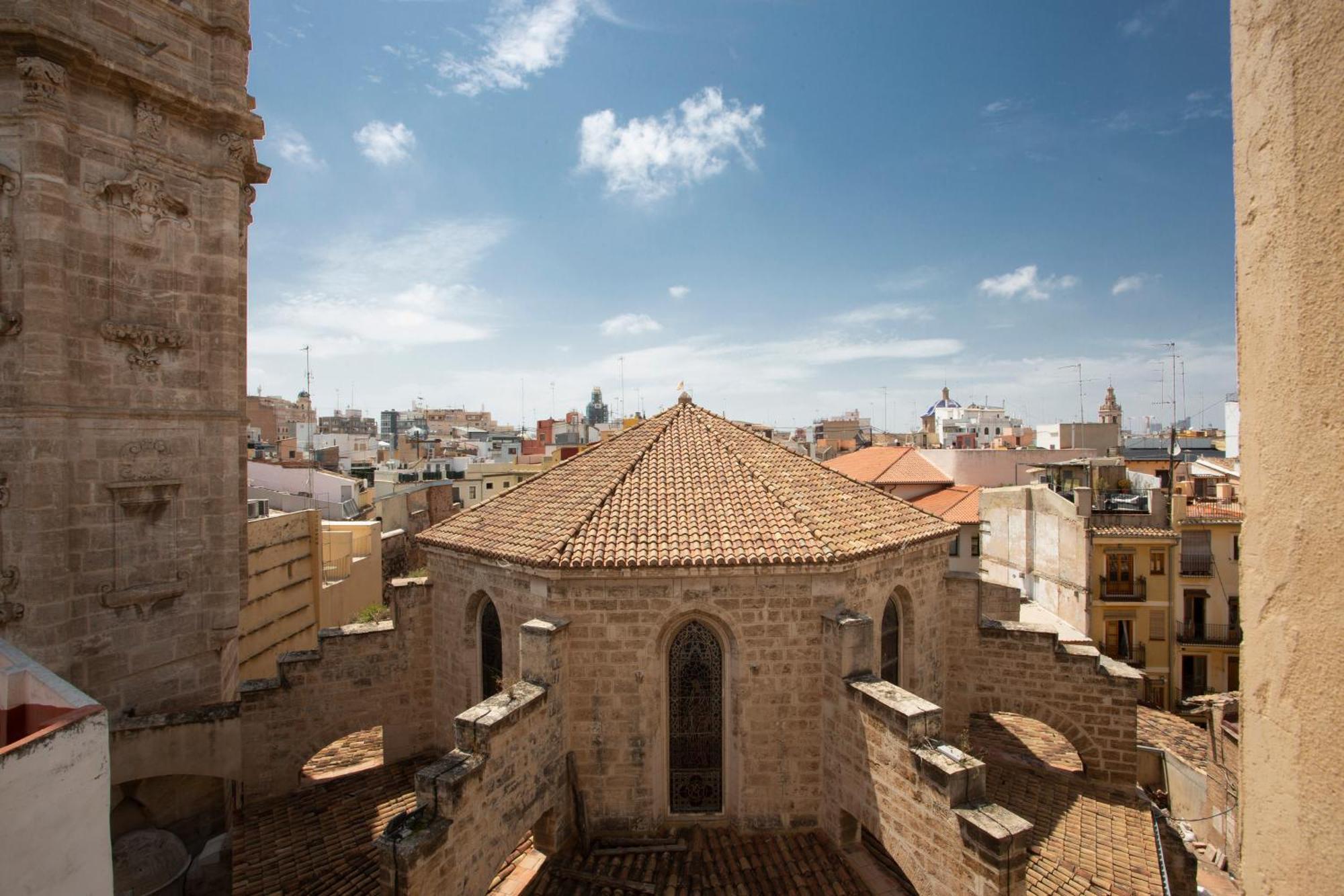 Apartment Singularstays Atico Reina Catalina